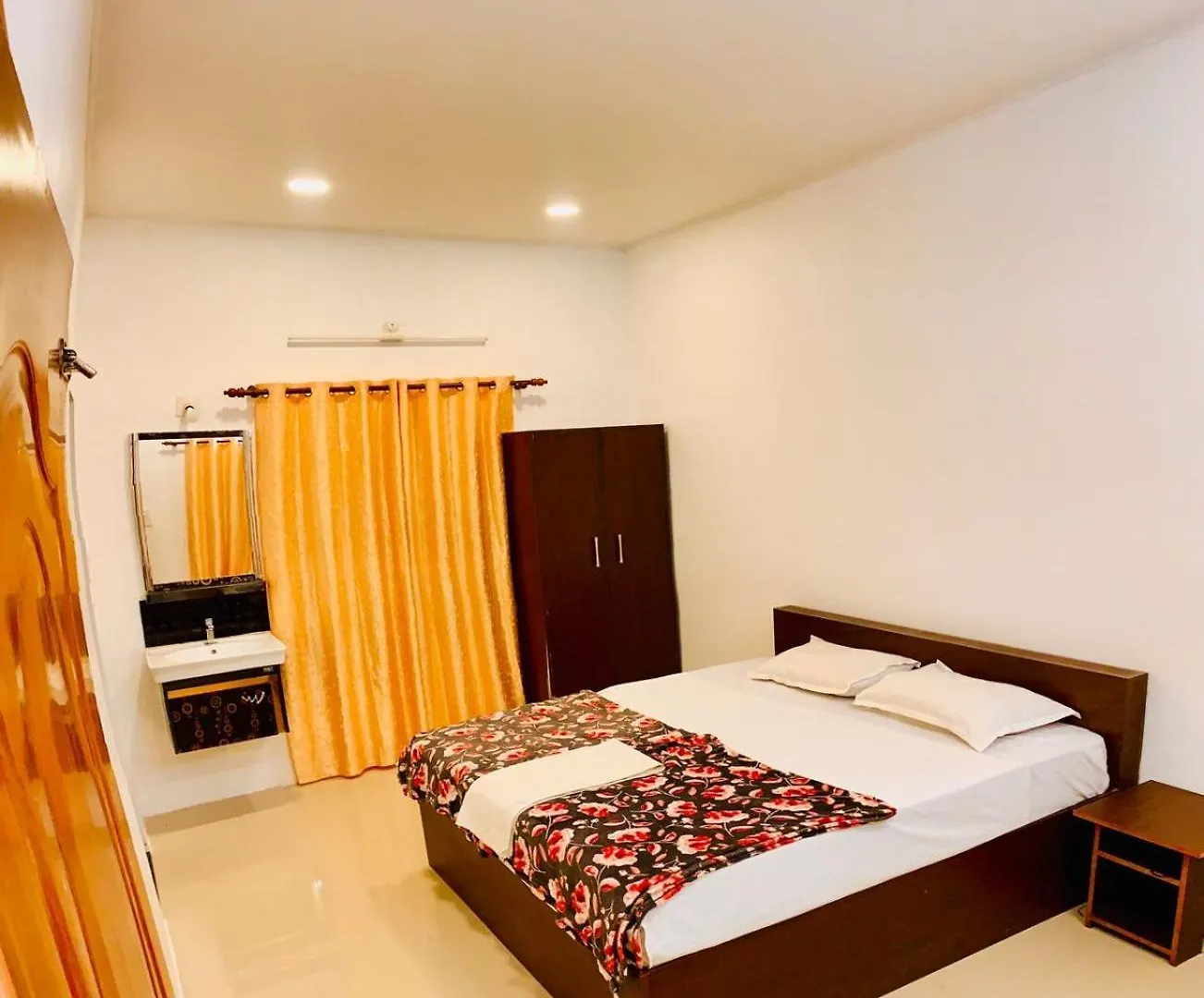 Pīrmed Eagle Rock Villas By Friday Retreats בית אירוח